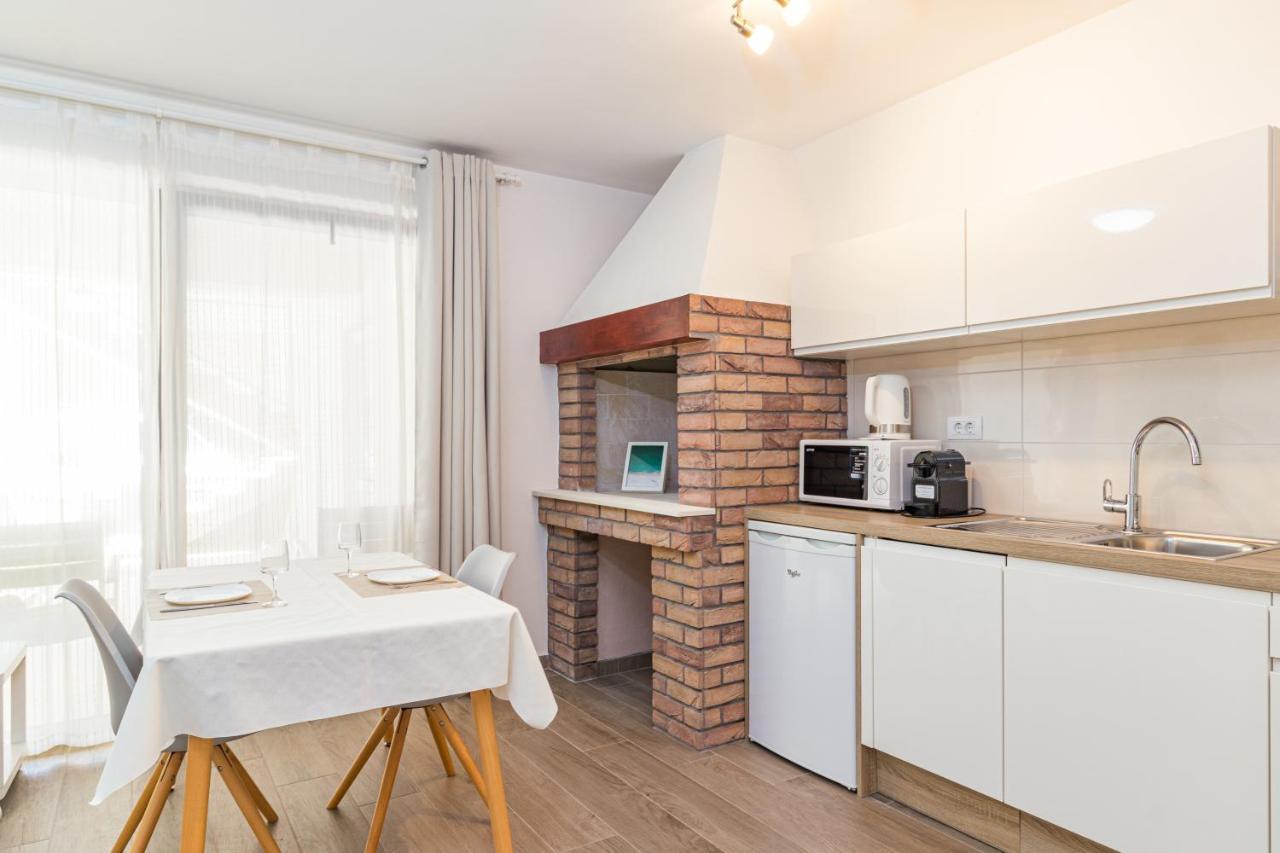 Apartments Anna Ližnjan Eksteriør bilde